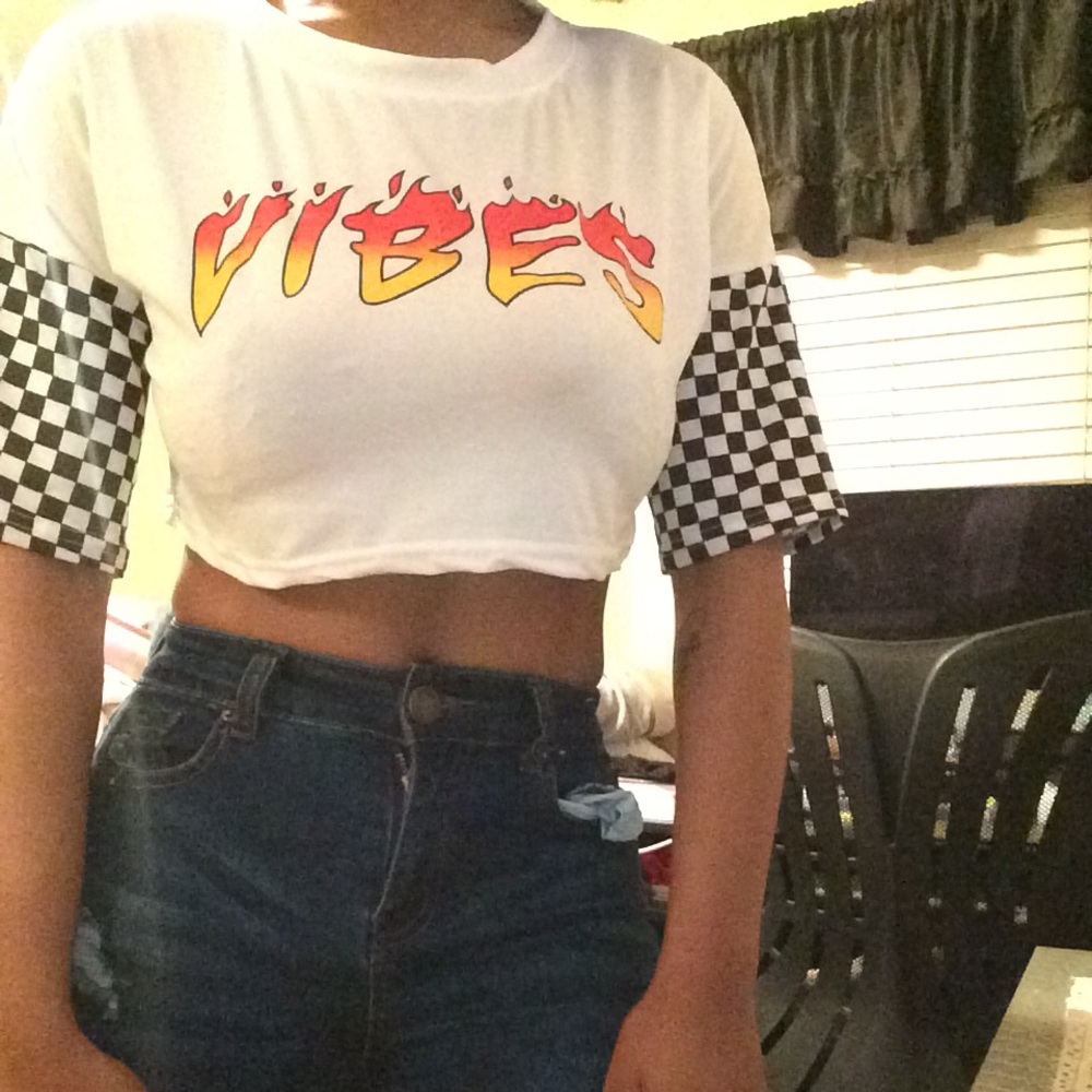 Vibes Crop Top